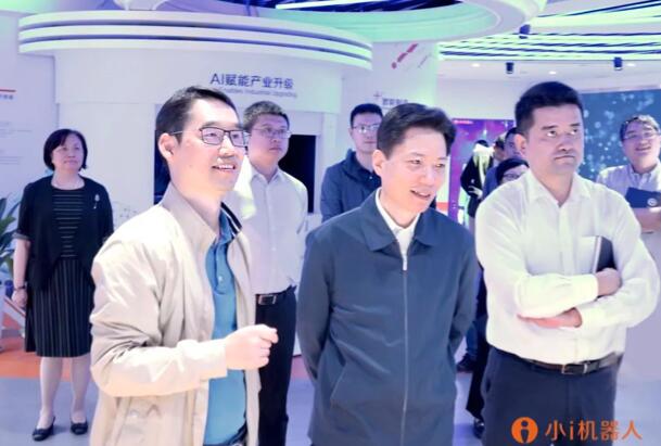 【合作伙伴】上海嘉定區(qū)委書記陸方舟一行蒞臨小i機器人調研考察